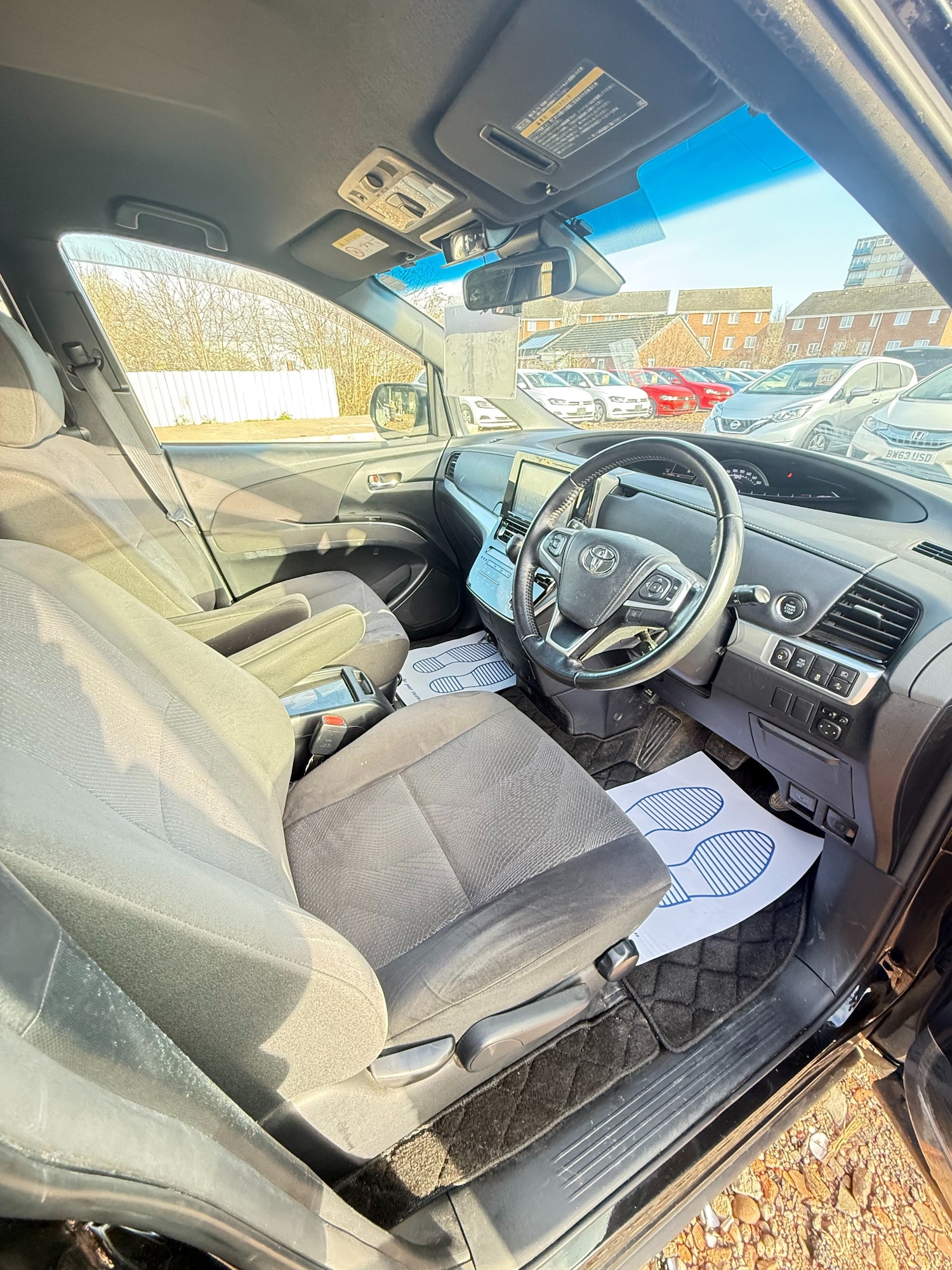 Used Toyota Estima 2016 for sale - 77236972: Photo 11