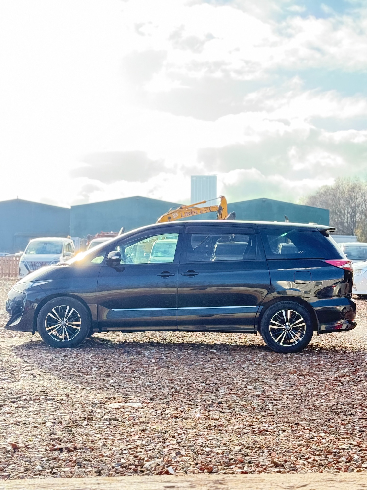 Used Toyota Estima 2016 for sale - 77236972: Photo 3