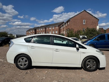 Used Toyota Prius 2011 for sale - 79393055: Photo