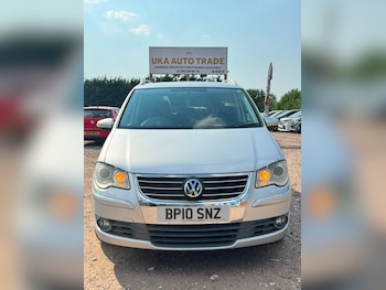 Used Volkswagen Touran 2010 for sale - 79165982: Photo