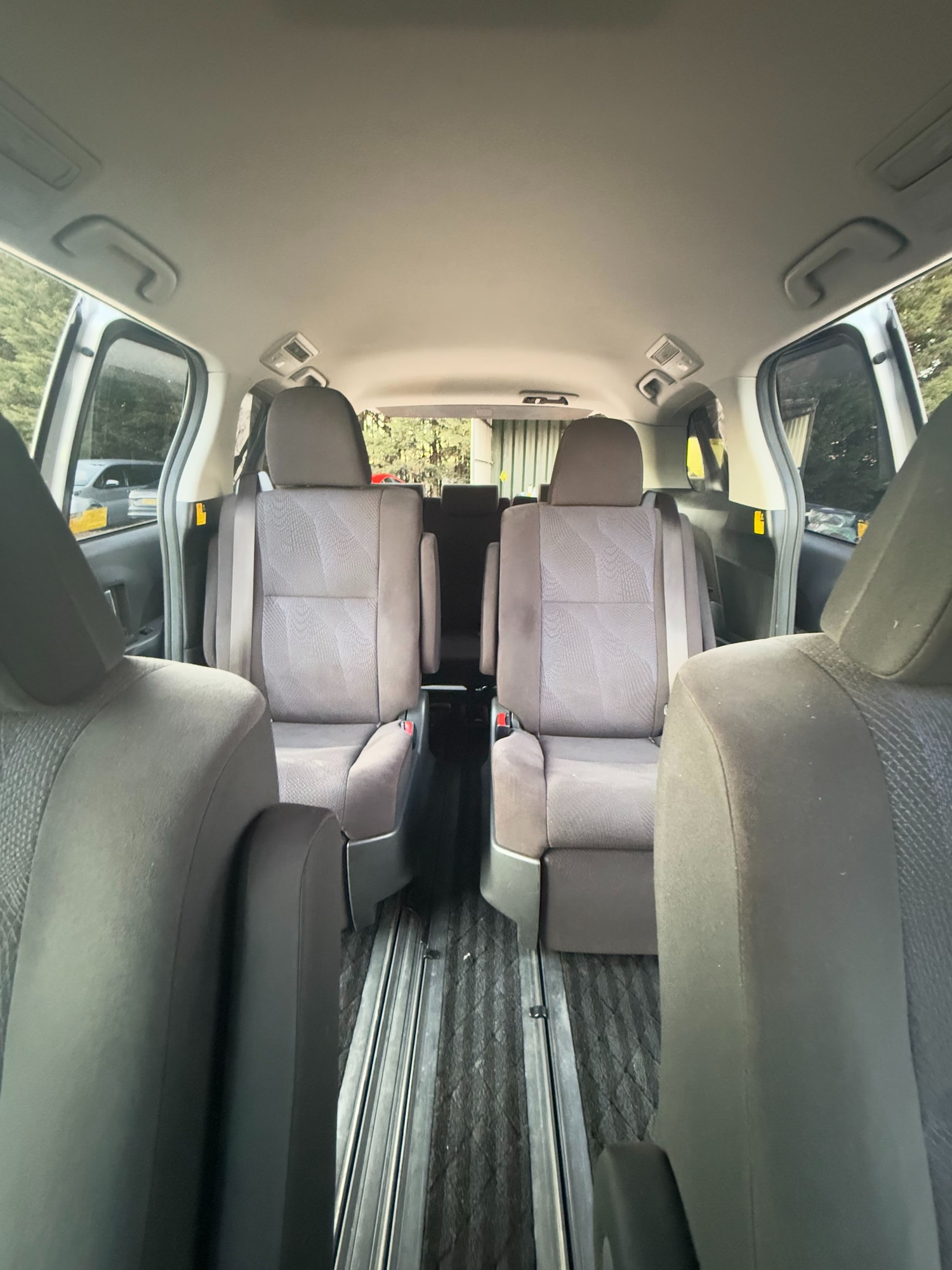 Used Toyota Estima 2025 for sale - 77113528: Photo 4