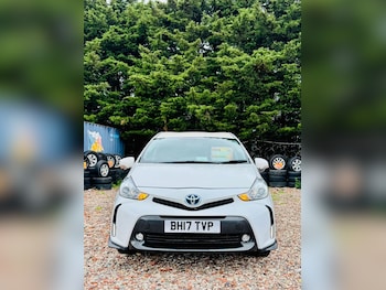 Used Toyota Prius+ 2017 for sale - 78929512: Photo