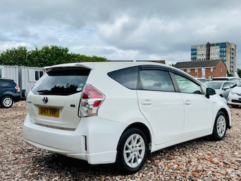 Used Toyota Prius+ 2017 for sale - 78929512: Photo
