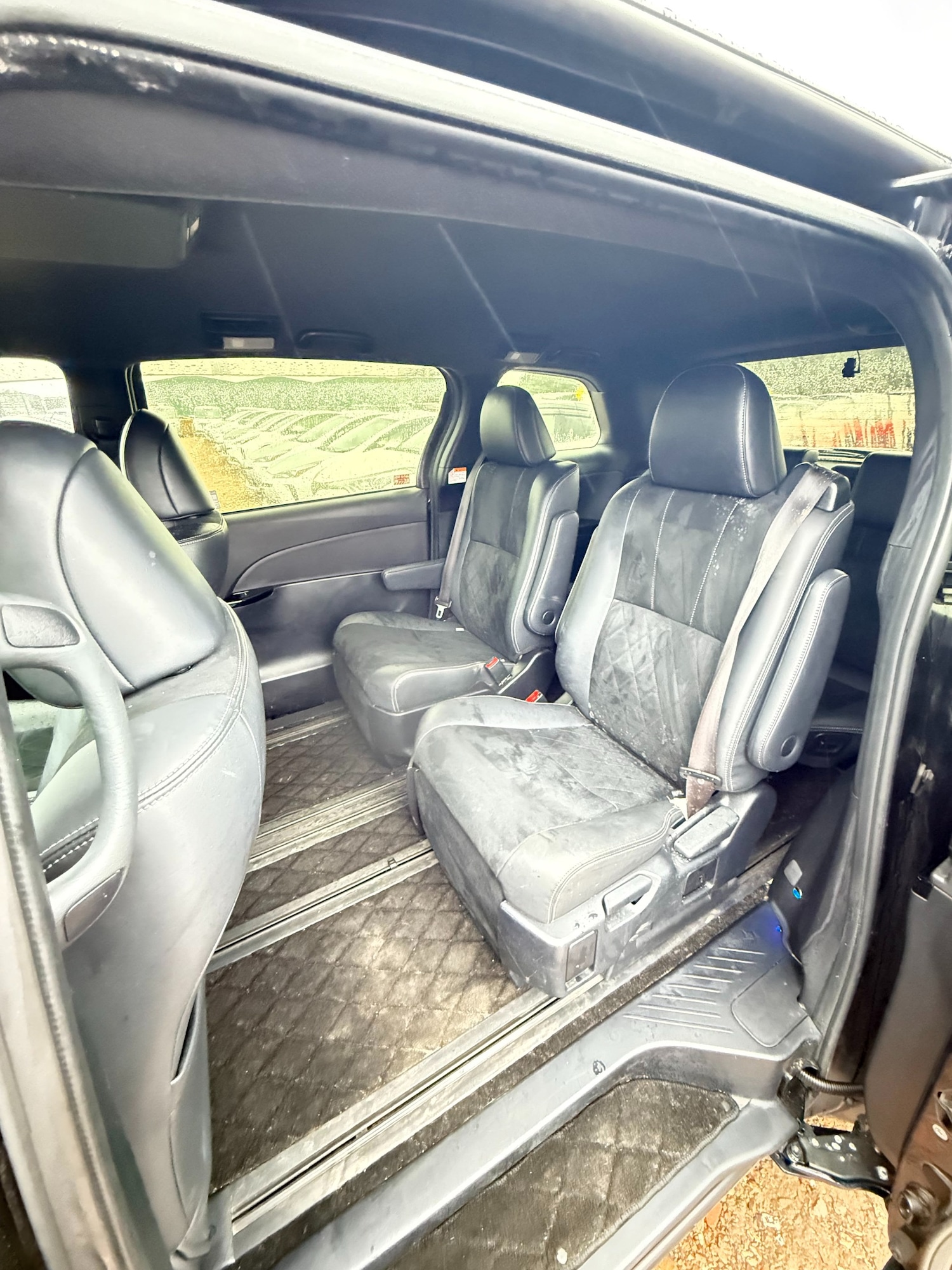 Used Toyota Estima 2025 for sale - 77168365: Photo 10