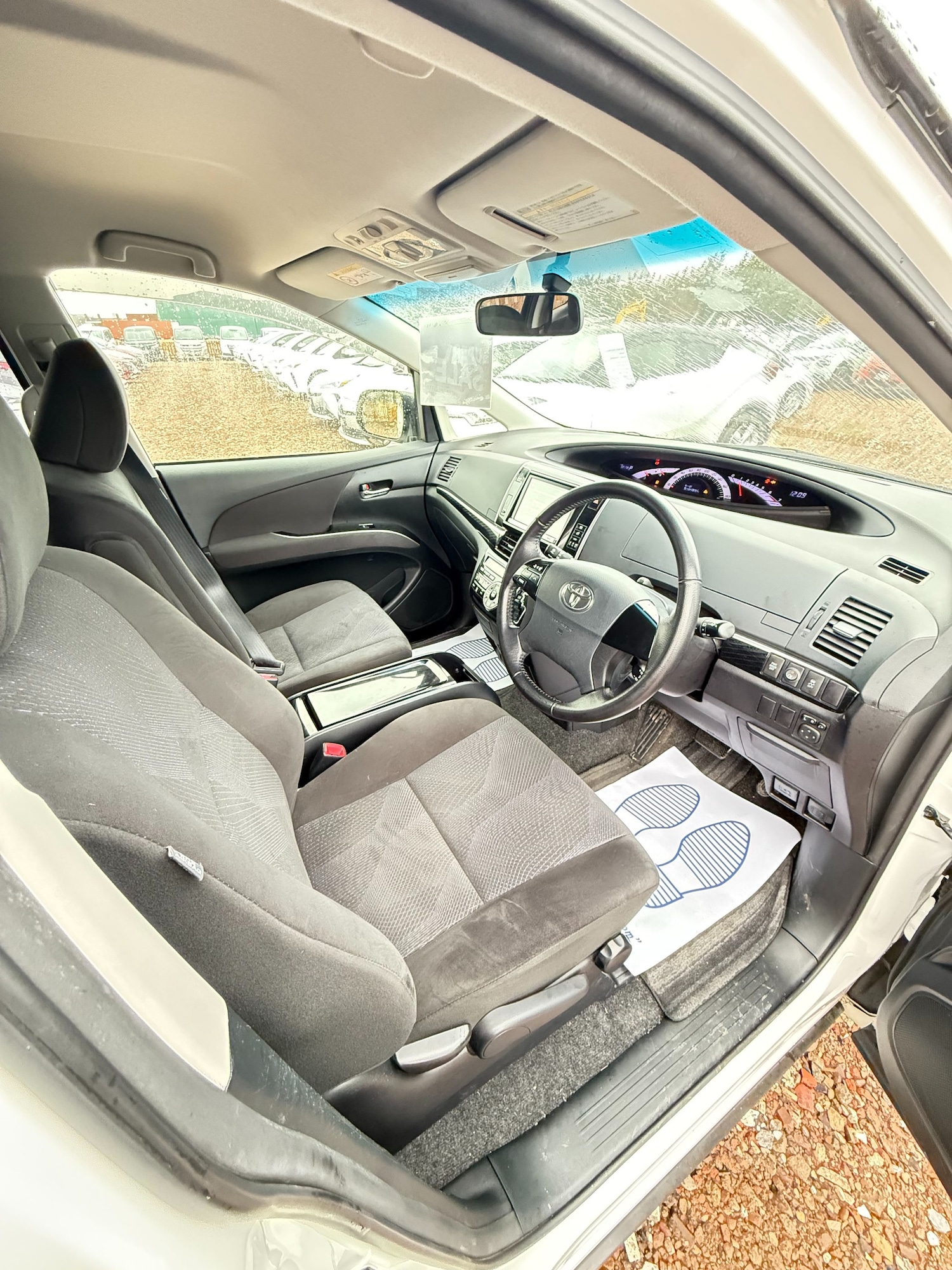 Used Toyota Estima 2016 for sale - 77170809: Photo 11