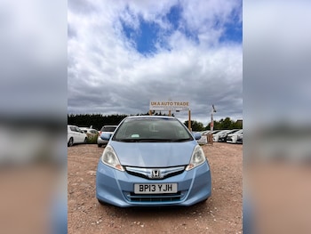 Used Honda Fit 2013 for sale - 79112570: Photo