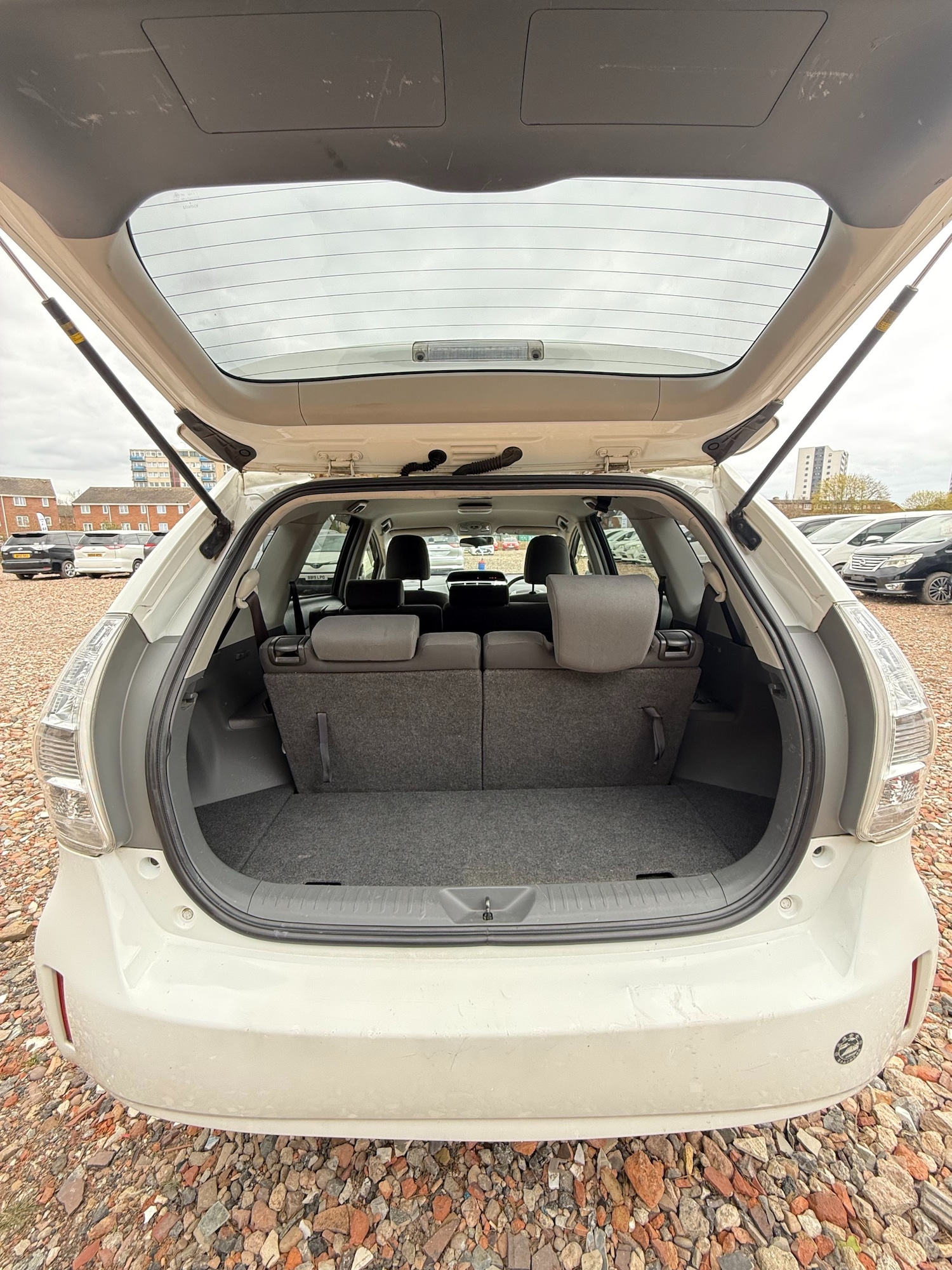 Used Toyota Prius+ 2026 for sale - 78105897: Photo 10