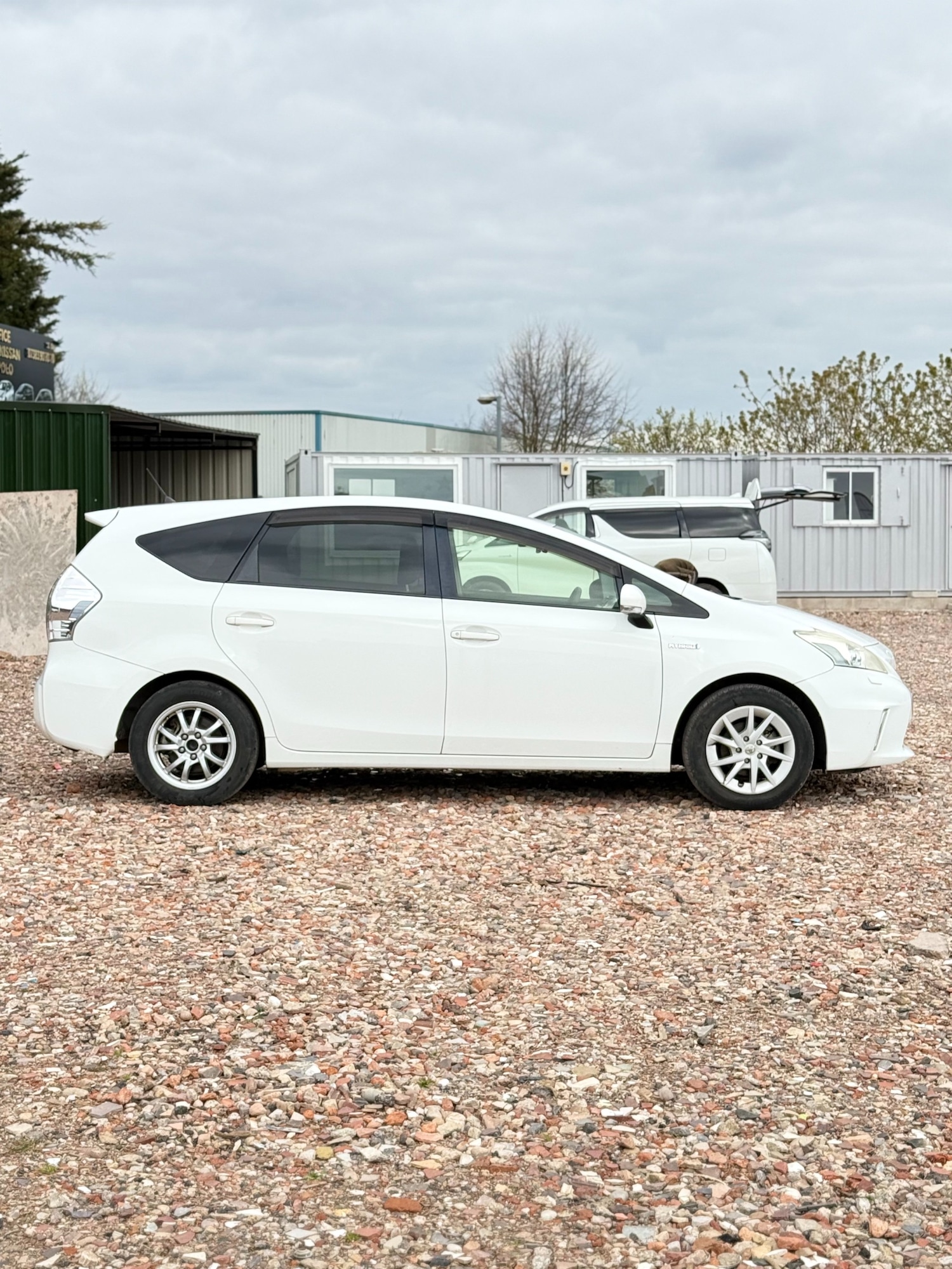 Used Toyota Prius+ 2026 for sale - 78105897: Photo 9