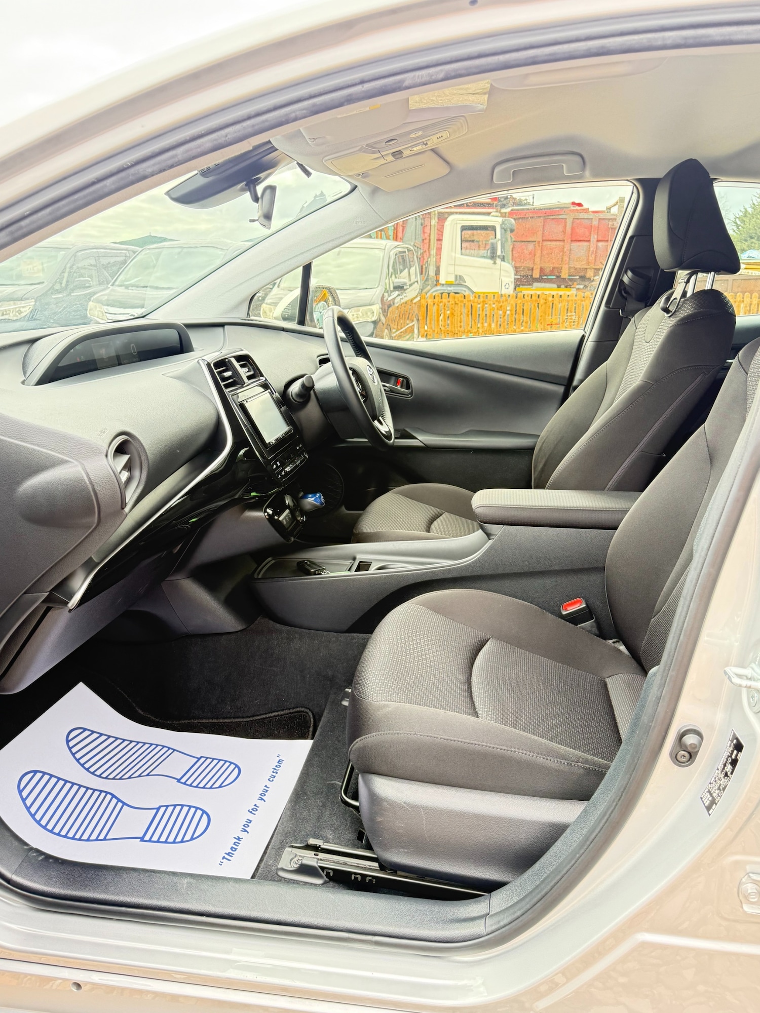 Used Toyota Prius 2020 for sale - 78103799: Photo 10