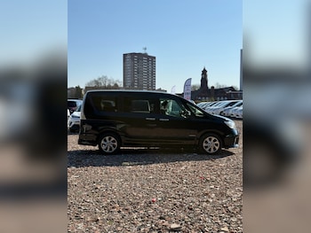 Used Nissan Serena 2013 for sale - 78010666: Photo