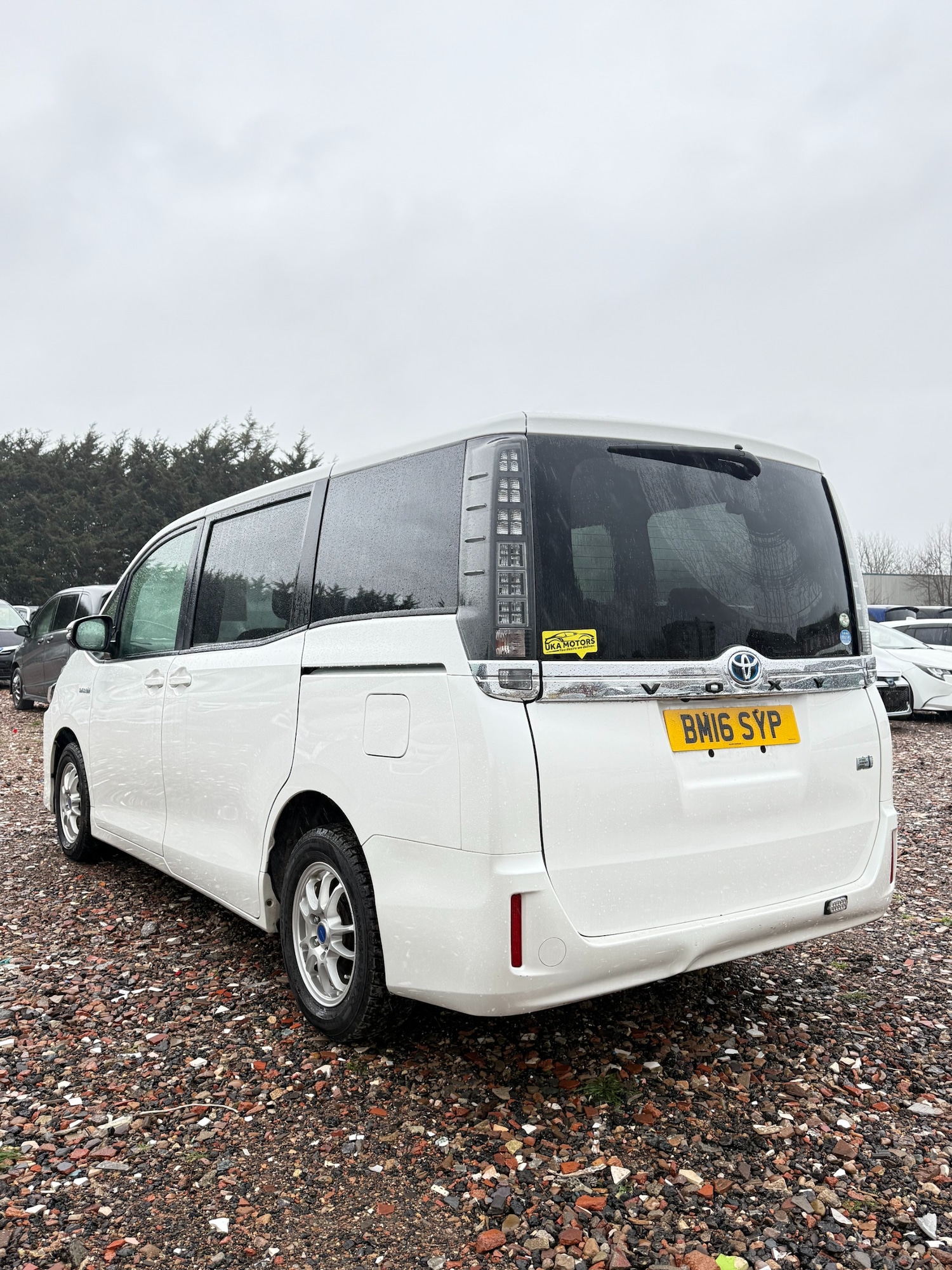 Used Toyota Voxy 2016 for sale - 77195002: Photo 6