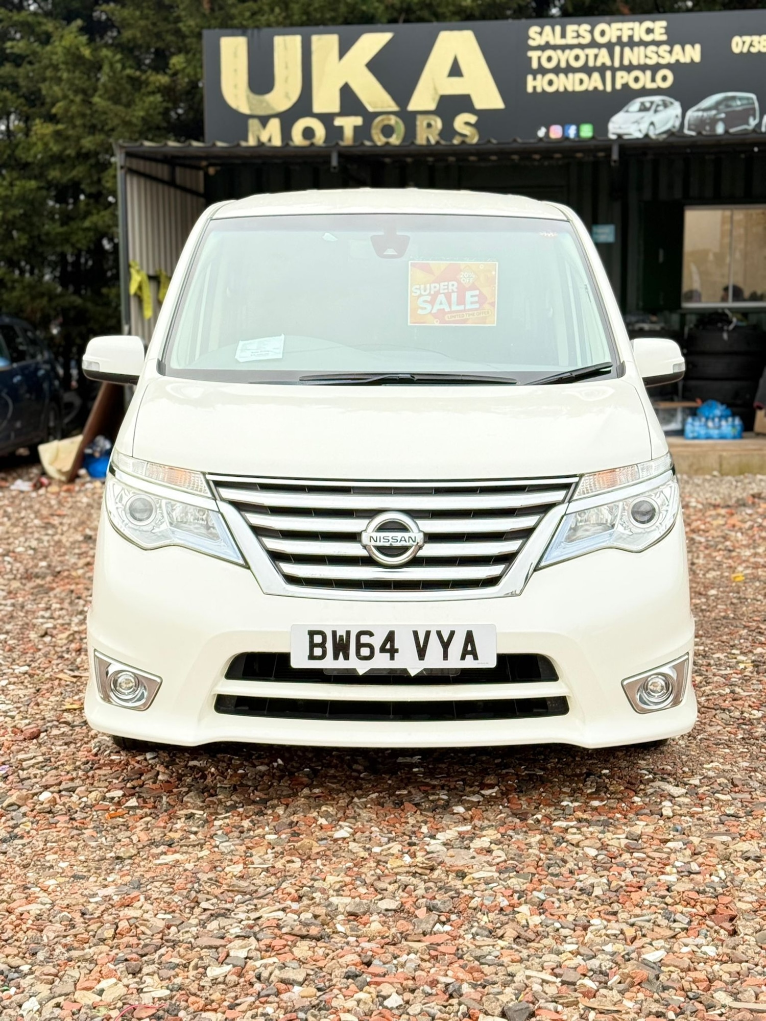 Used Nissan Serena 2014 for sale - 77715120: Photo 25