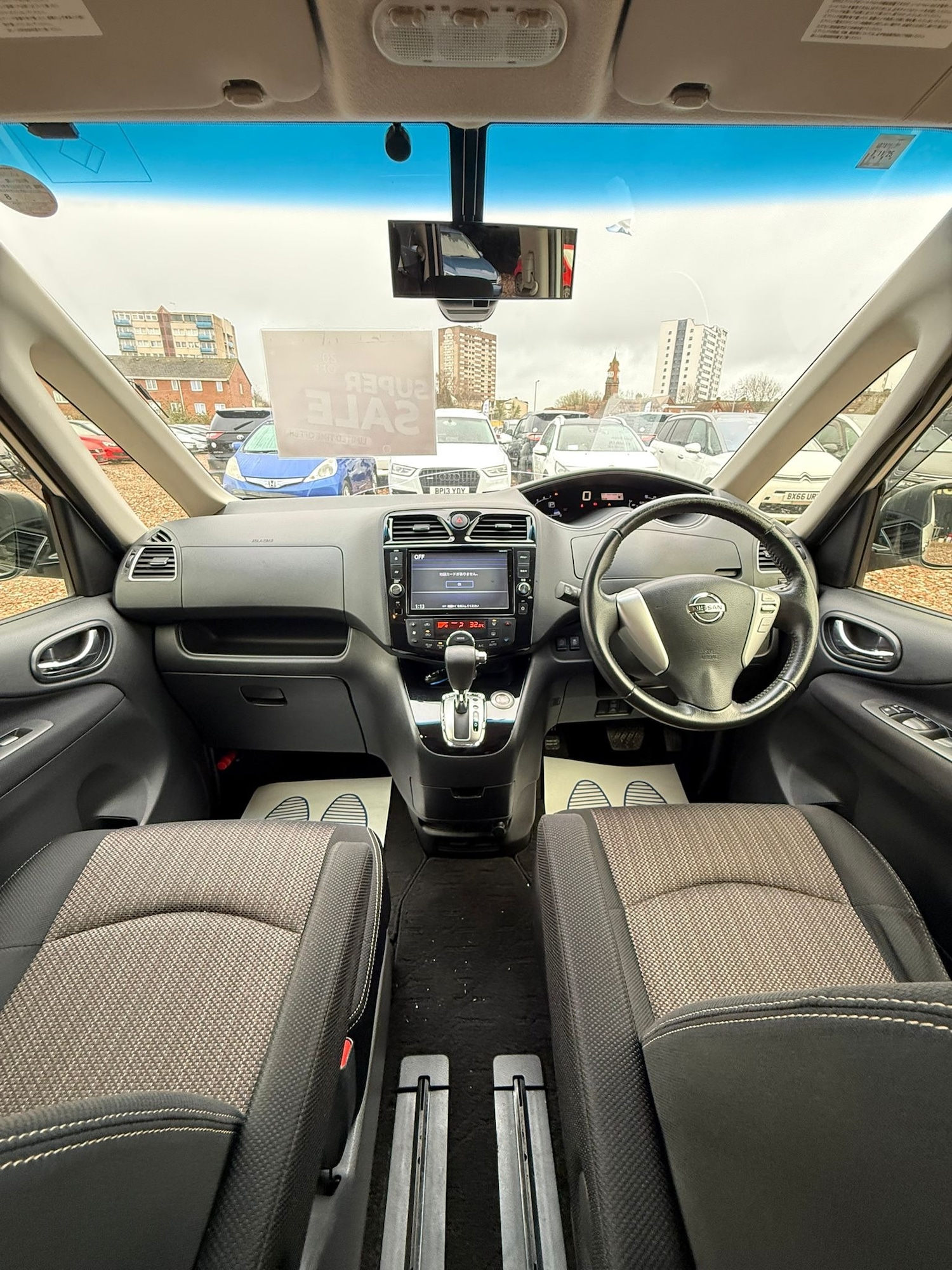 Used Nissan Serena 2014 for sale - 77715120: Photo 9