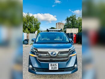 Used Toyota Vellfire 2015 for sale - 79640615: Photo