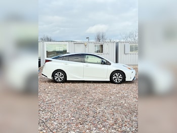 Used Toyota Prius 2019 for sale - 77686088: Photo