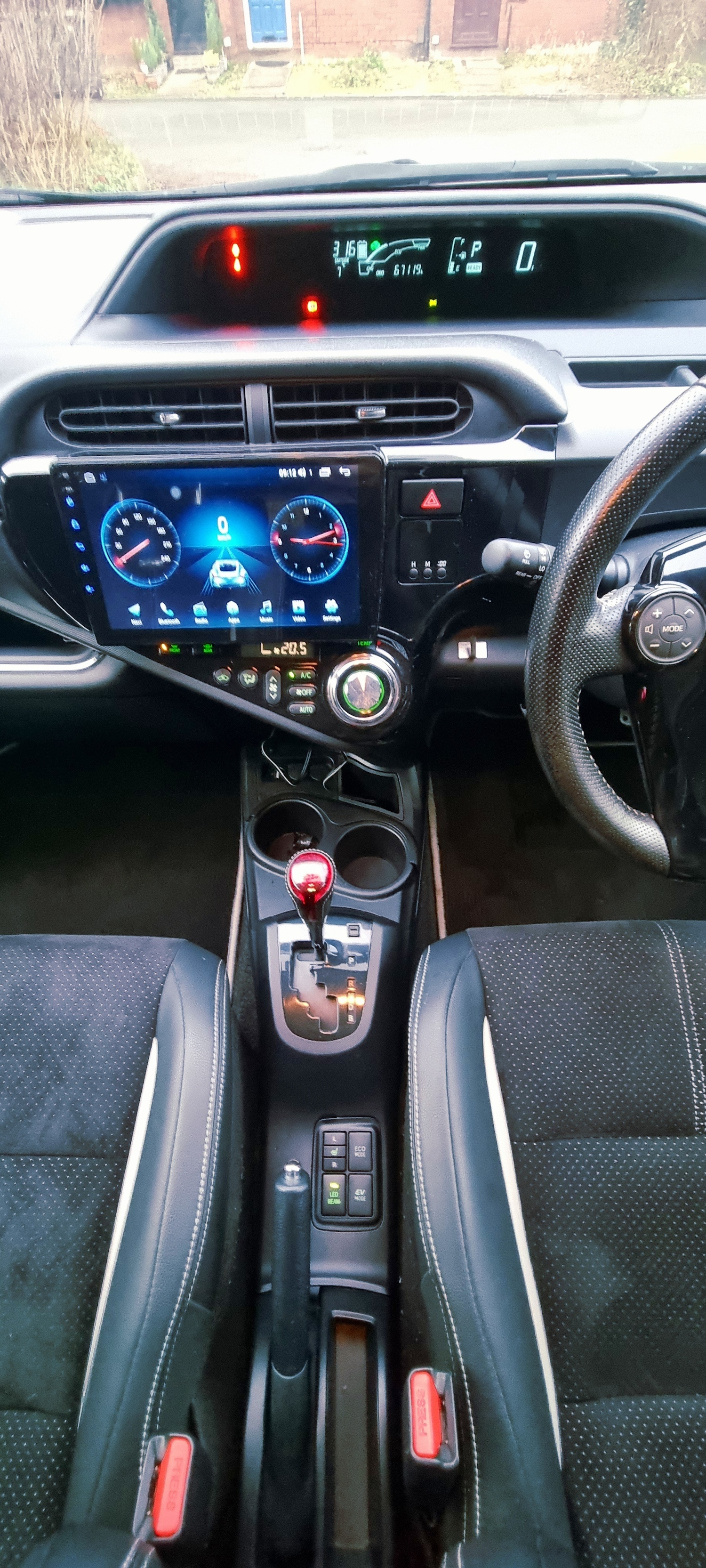 Used Toyota Aqua 2014 for sale - 78099782: Photo 12