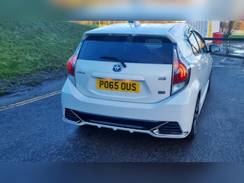 Used Toyota Aqua undefined for sale - 78078198: Photo