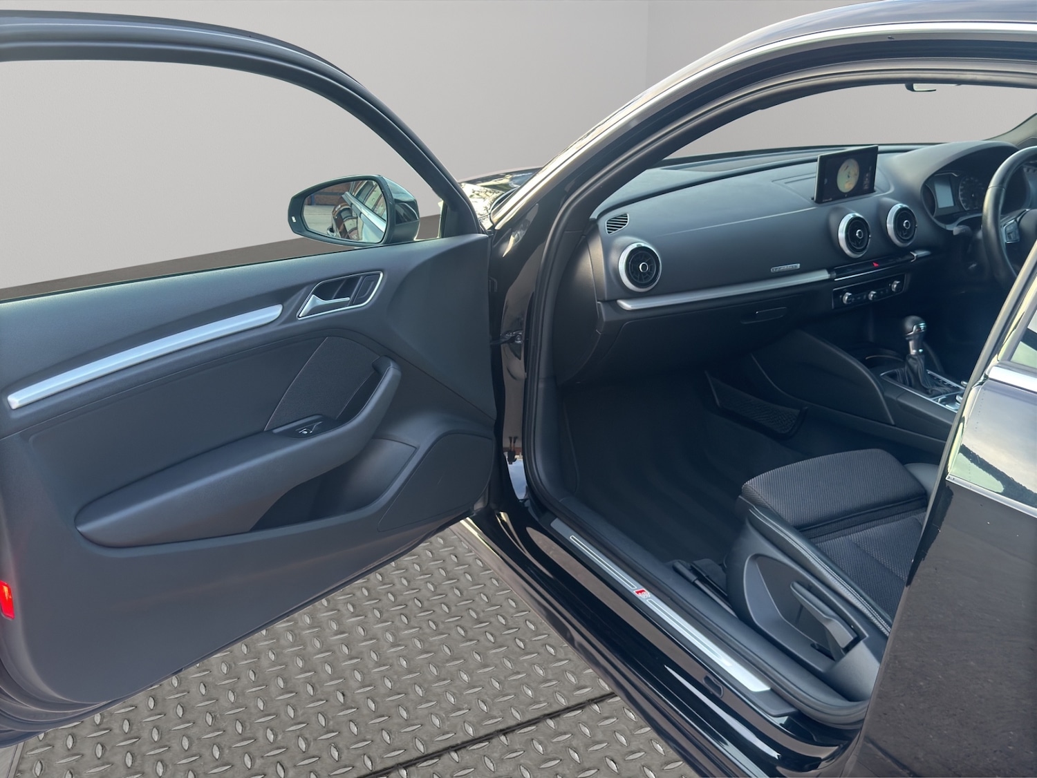 Used Audi A3 2017 for sale - 76491872: Photo 15