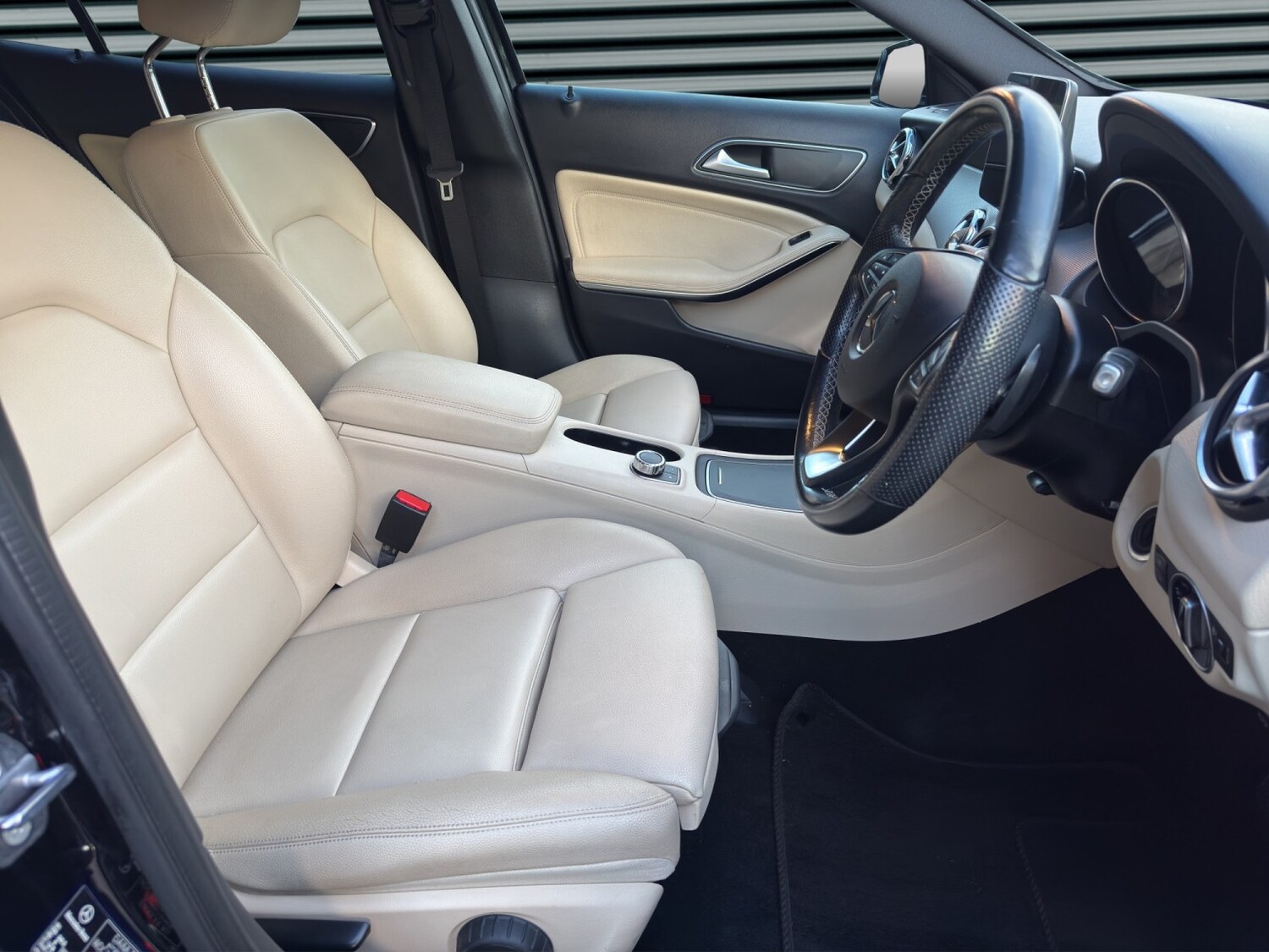 Used Mercedes-Benz GLA 2019 for sale - 77543359: Photo 10