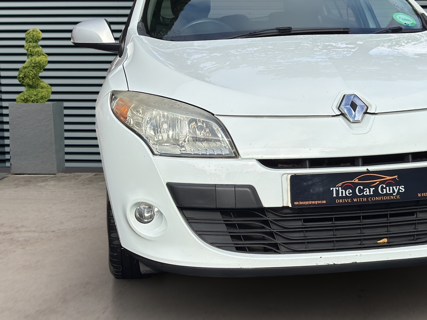 Used Renault Megane 2010 for sale - 76527444: Photo 11