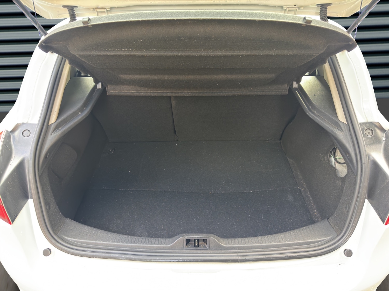 Used Renault Megane 2010 for sale - 76527444: Photo 15