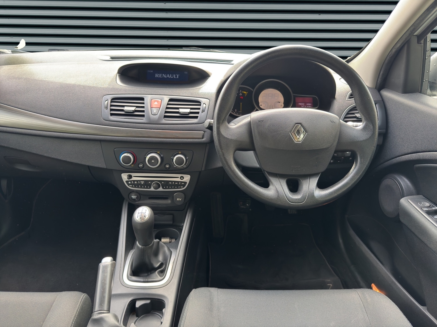 Used Renault Megane 2010 for sale - 76527444: Photo 23