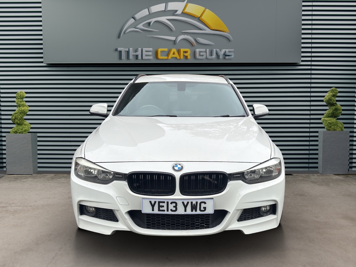 Used BMW 3 Series 2013 for sale - 76527463: Photo 2