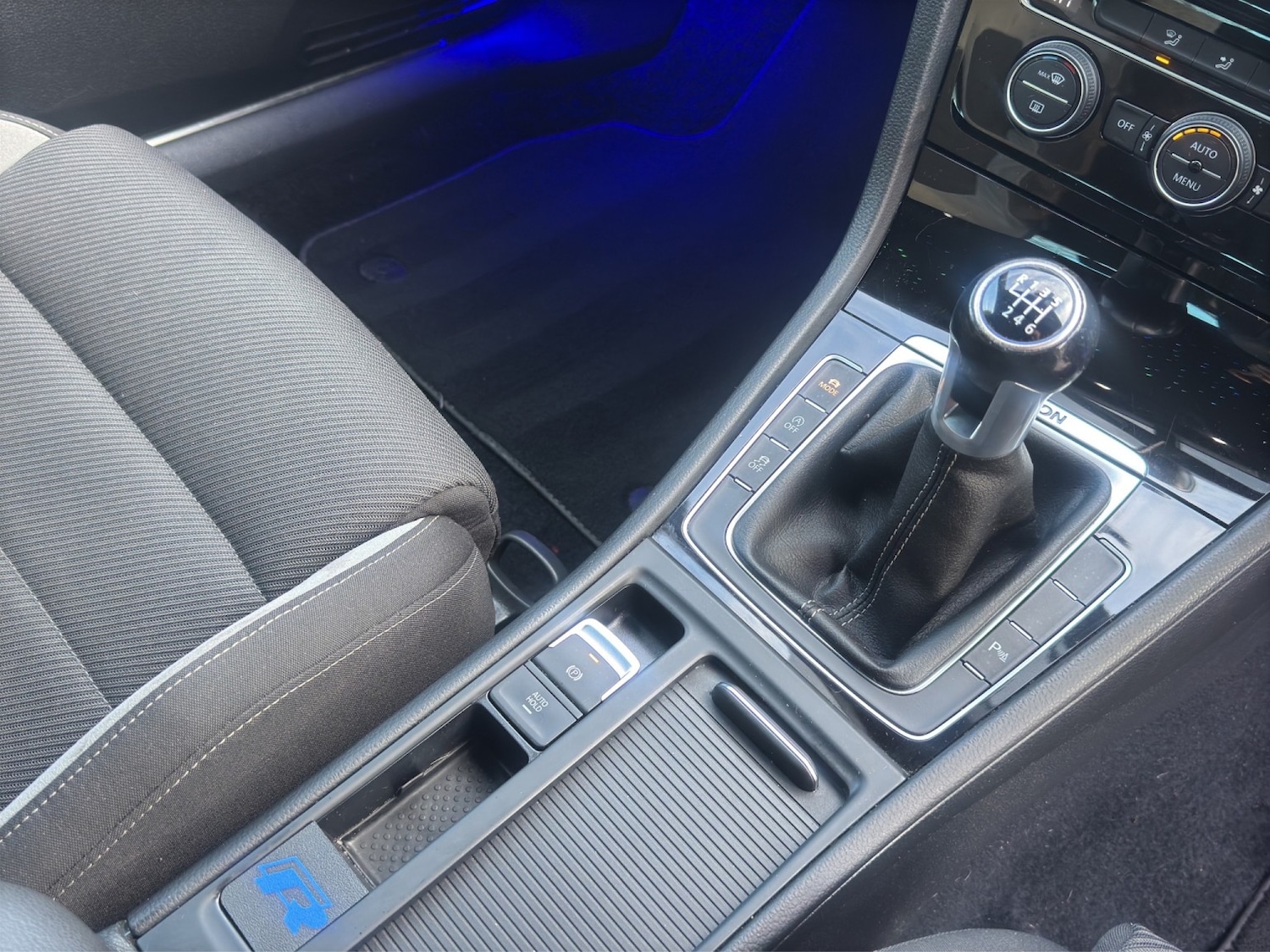 Used Volkswagen Golf 2015 for sale - 77543361: Photo 15