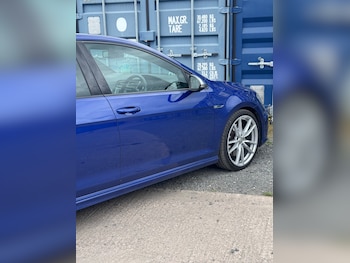 Used Volkswagen Golf 2015 for sale - 76527592: Photo