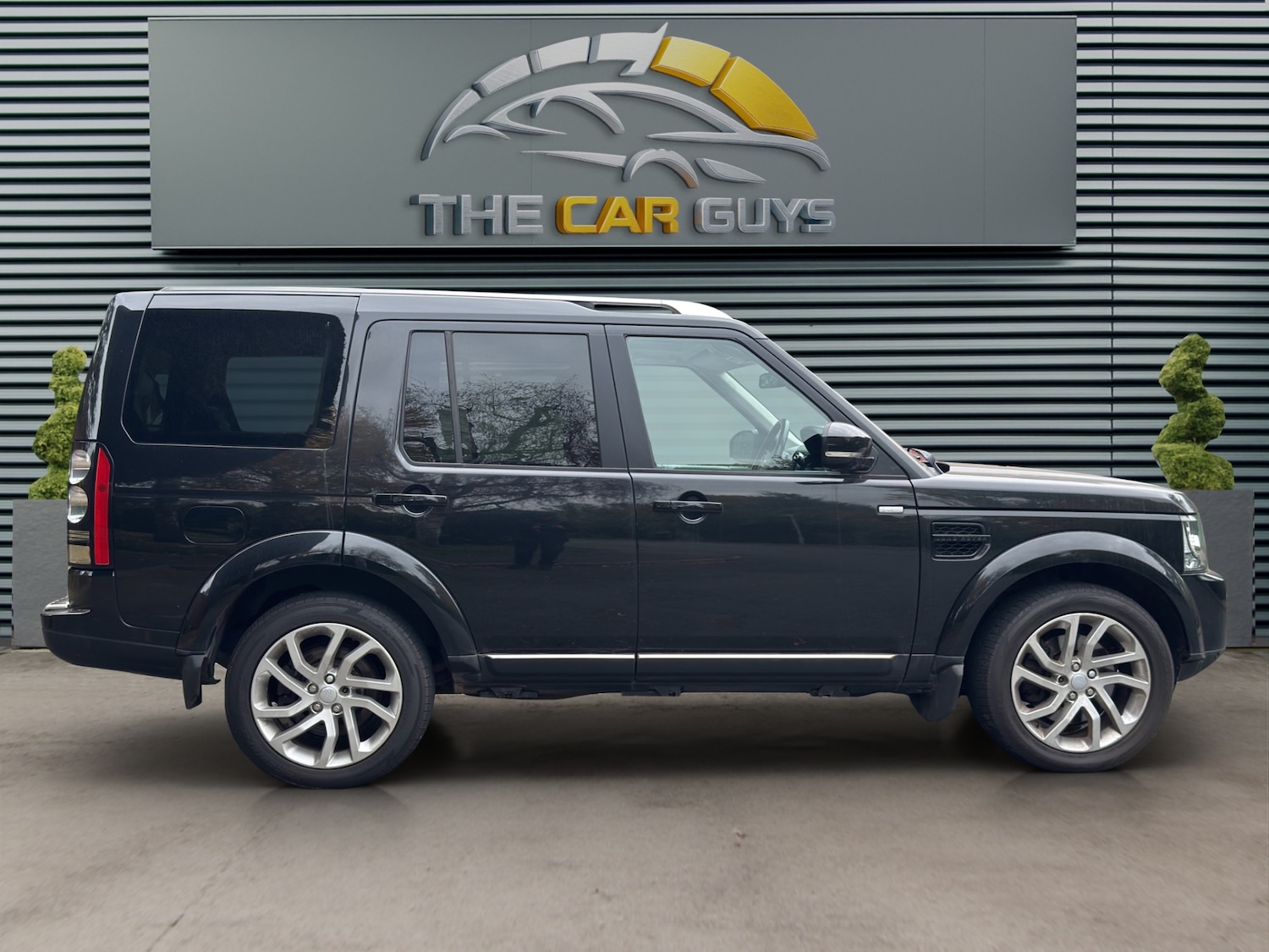 Used Land Rover Discovery 2016 for sale - 76527452: Photo 8