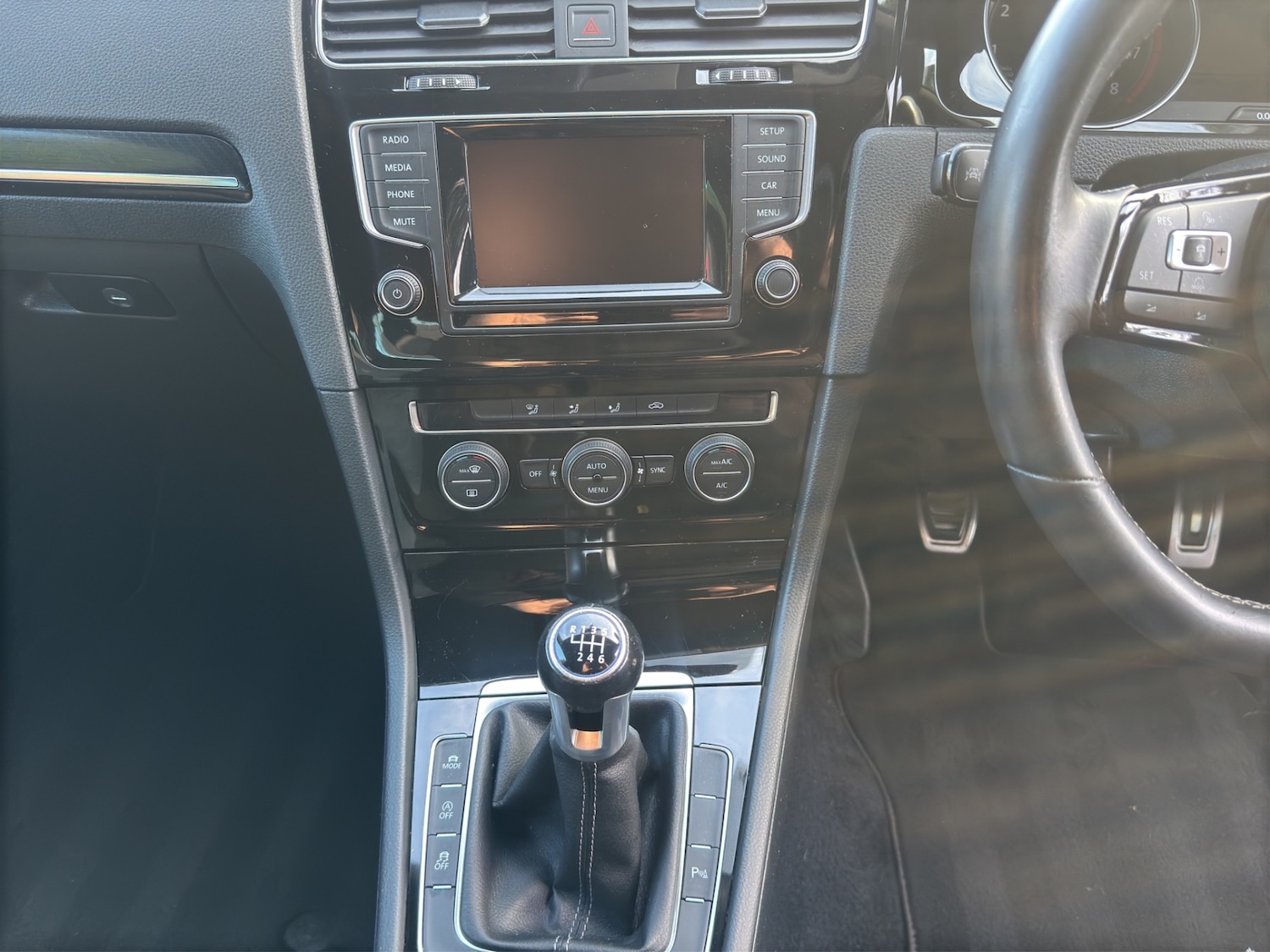 Used Volkswagen Golf 2015 for sale - 76785442: Photo 18