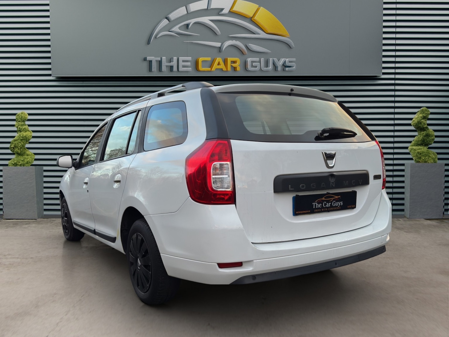 Used Dacia Logan MCV 2017 for sale - 77543360: Photo 4