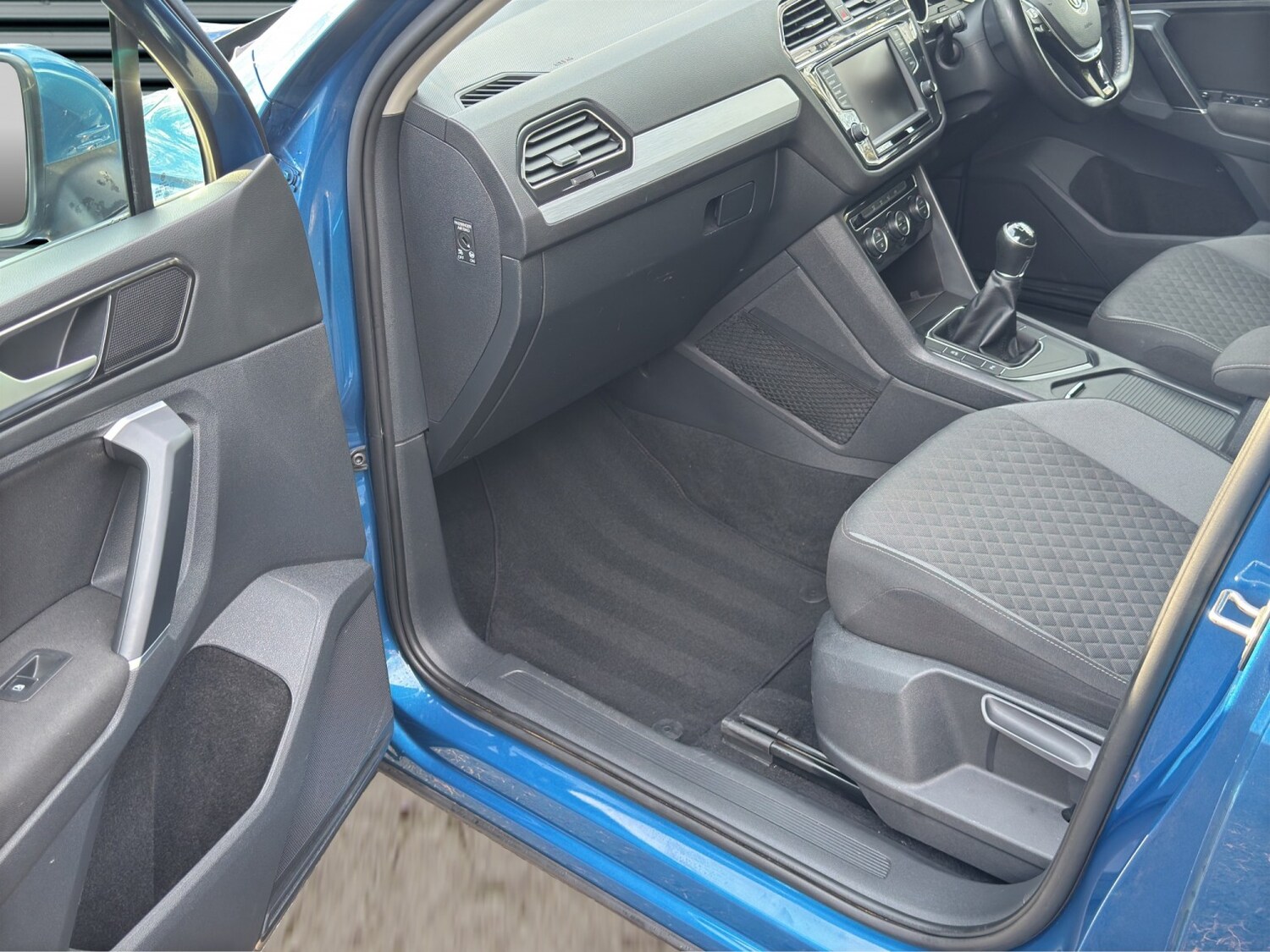 Used Volkswagen Tiguan 2016 for sale - 77543369: Photo 17