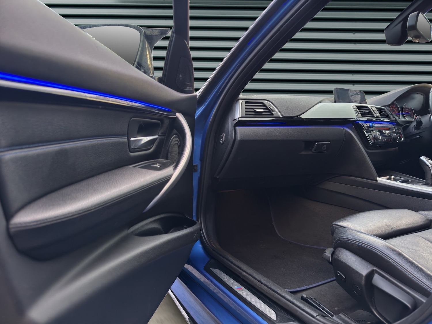 Used BMW 3 Series 2017 for sale - 77543372: Photo 15