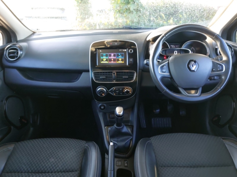 Used Renault Clio 2019 for sale - 77352940: Photo 2