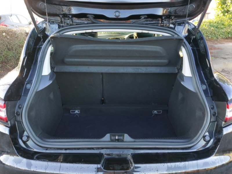 Used Renault Clio 2019 for sale - 77352940: Photo 8