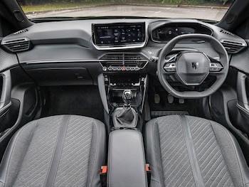 Used Peugeot 2008 2025 for sale - 78071183: Photo