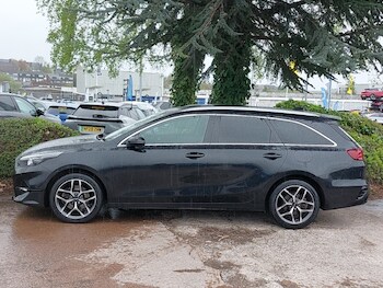 Used Kia Ceed 2023 for sale - 78269023: Photo