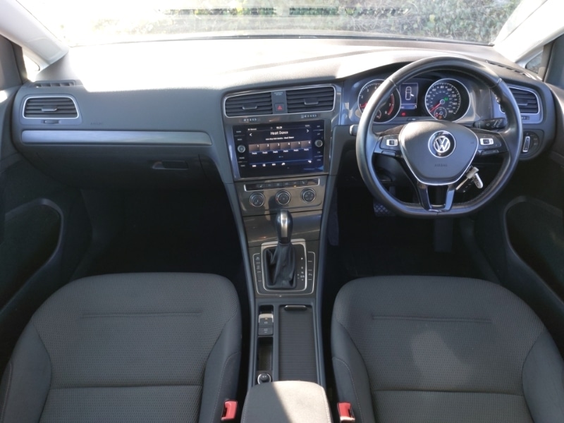 Used Volkswagen Golf 2019 for sale - 77751762: Photo 2