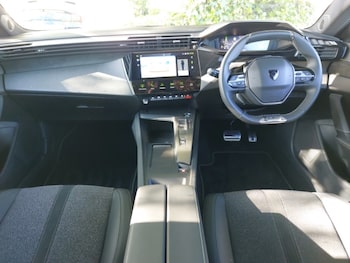 Used Peugeot 308 2025 for sale - 78595100: Photo