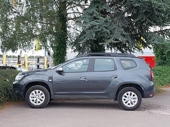 Used Dacia Duster 2023 for sale - 75775277: Photo