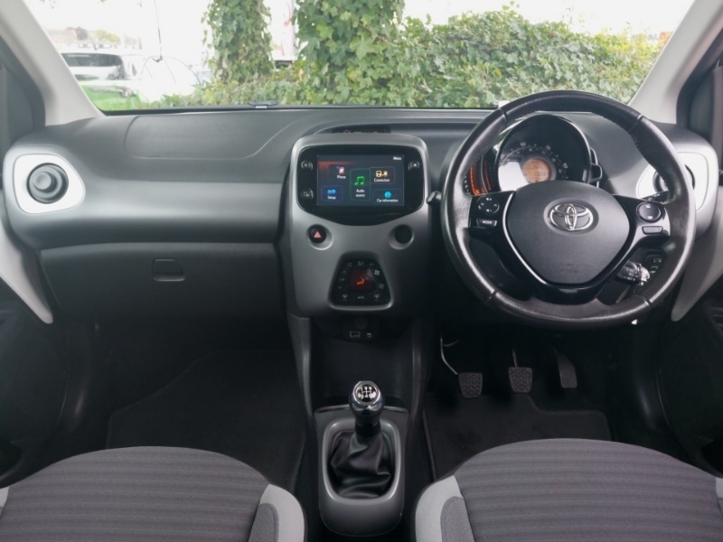Used Toyota AYGO 2019 for sale - 76589419: Photo 2