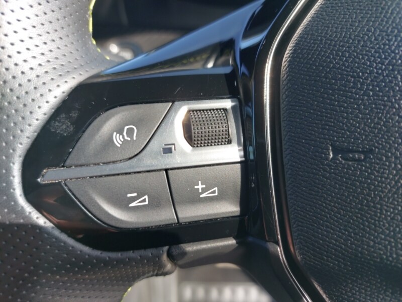 Used Peugeot 2008 2023 for sale - 78164462: Photo 15