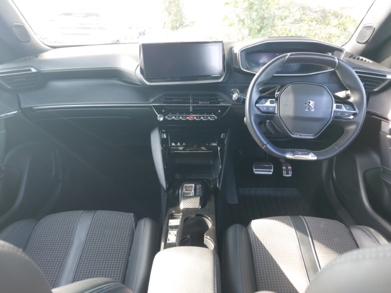 Used Peugeot 2008 2023 for sale - 78164462: Photo 2