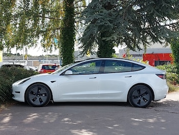 Used Tesla Model 3 2021 for sale - 75976850: Photo