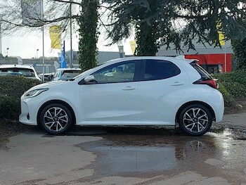 Used Toyota Yaris 2022 for sale - 78169863: Photo