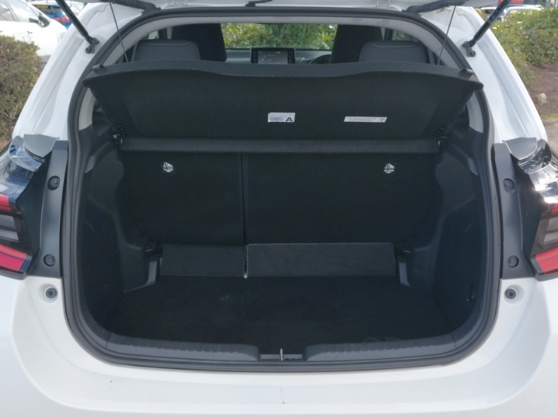 Used Toyota Yaris 2022 for sale - 78169863: Photo 8