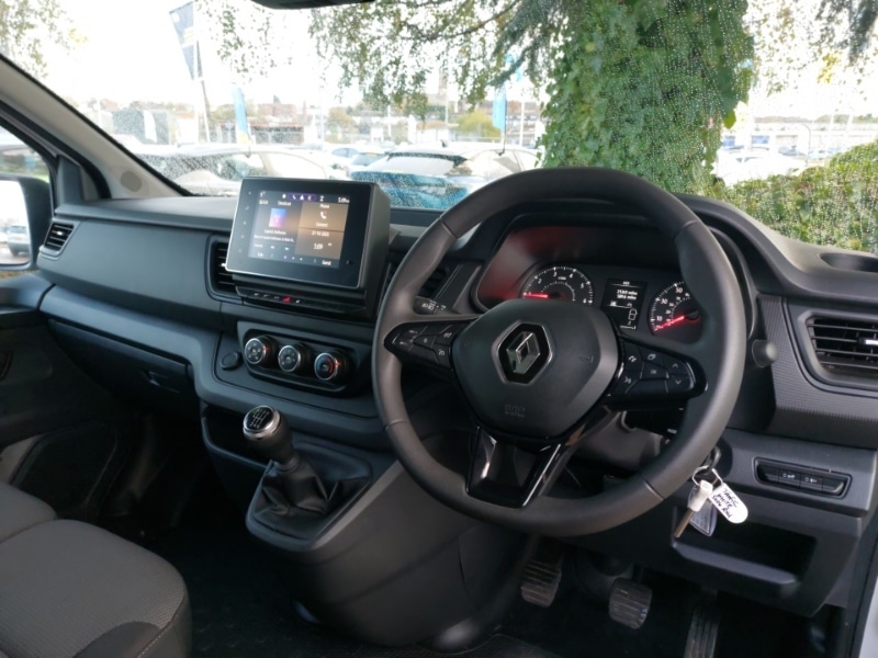 Used Renault Trafic 2024 for sale - 76414393: Photo 2