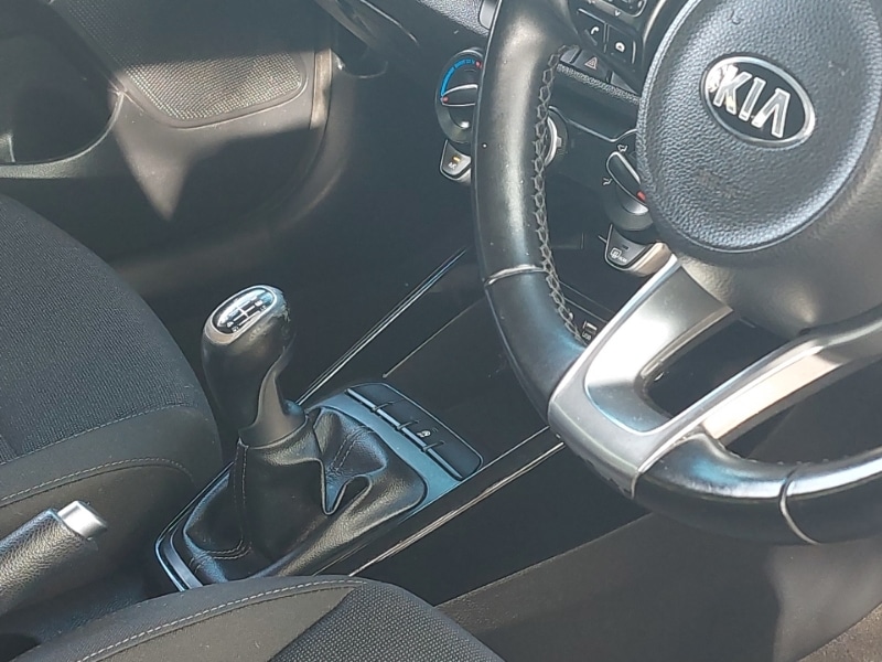 Used Kia Rio 2017 for sale - 76054891: Photo 19