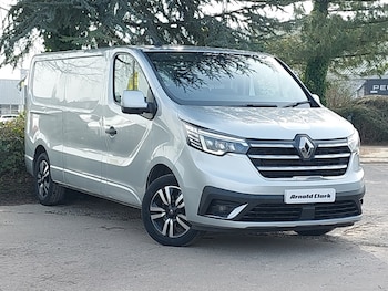 Renault Trafic feature image